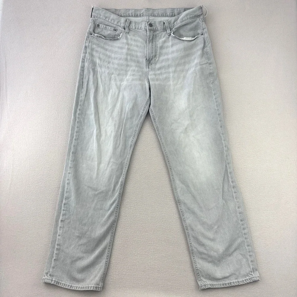 Old Navy Straight Leg Jeans Mens 35x30 Light Gray Denim Casual Classic
